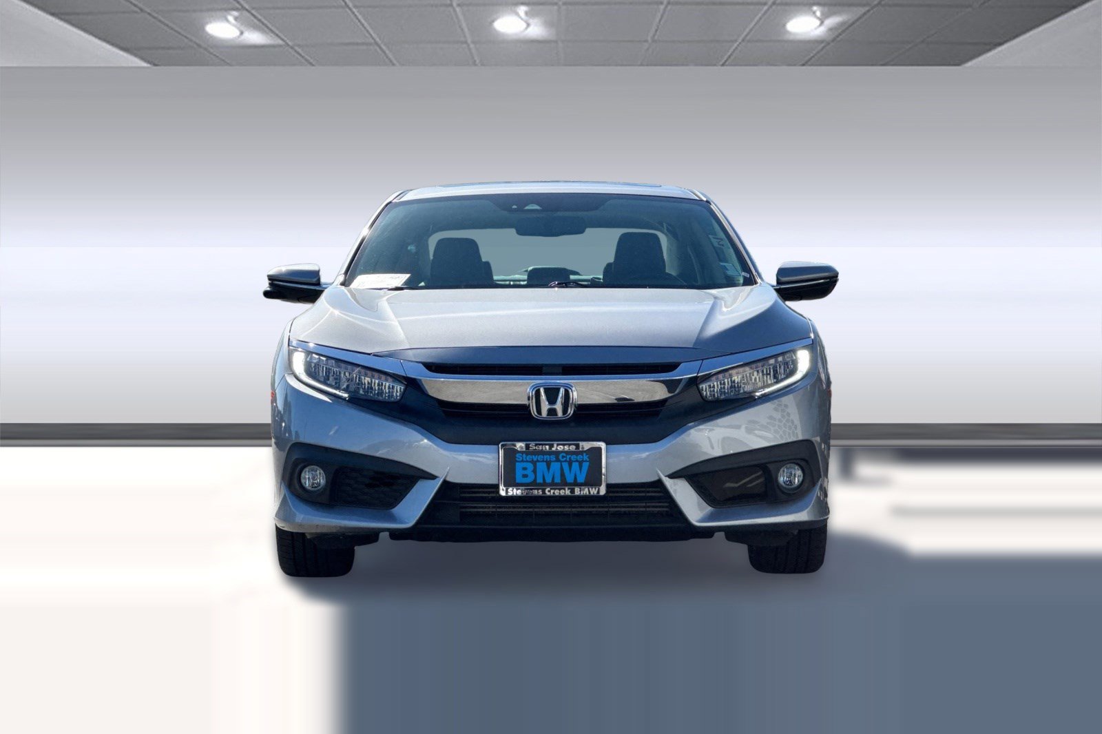 Used 2017 Honda Civic Touring image 5