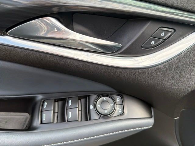 Used 2024 Buick Enclave Essence w/ Sport Touring Edition AWD/4WD image 13