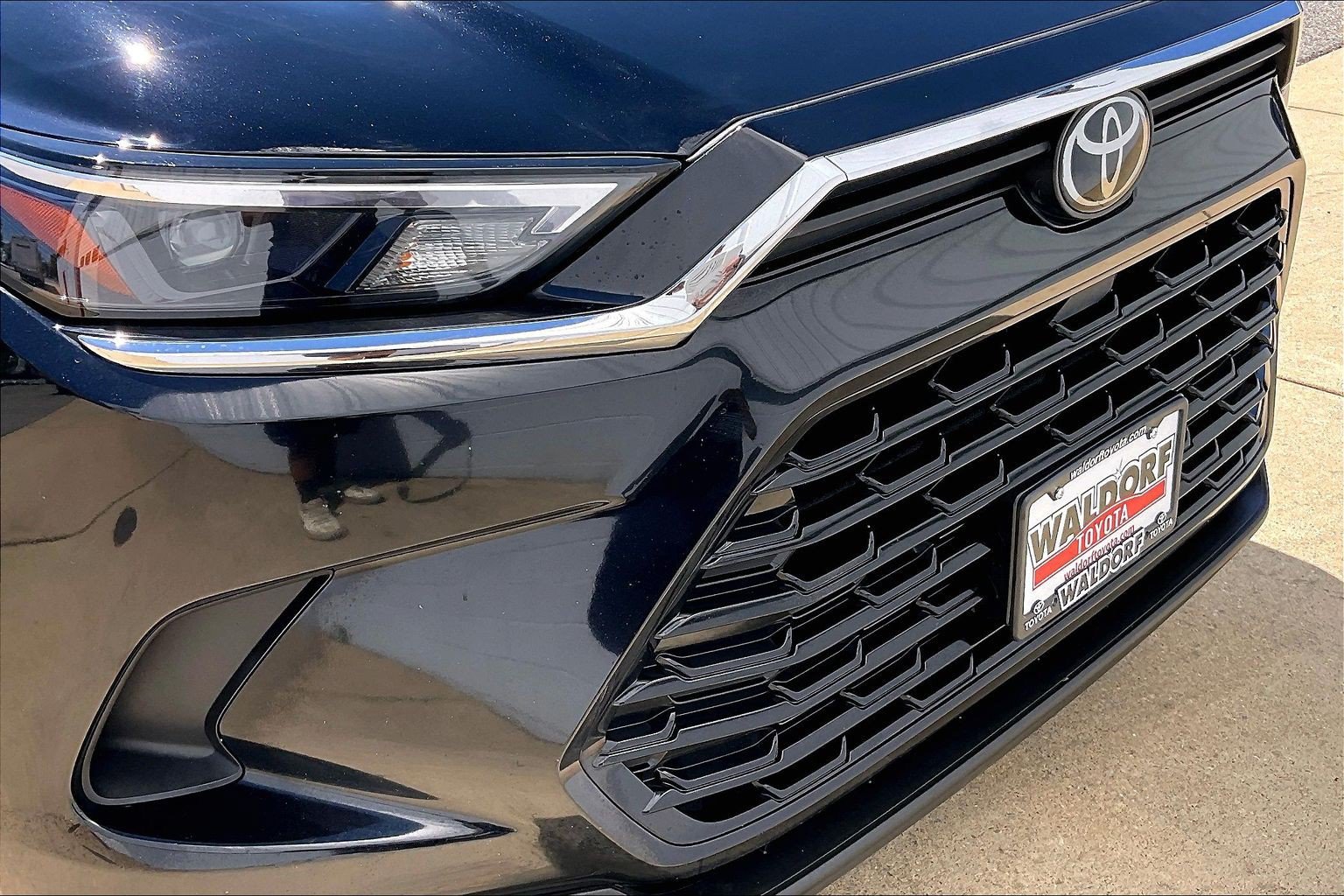 Used 2024 Toyota Grand Highlander AWD image 34