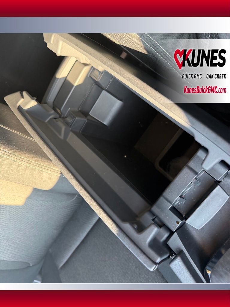 Used 2025 Nissan Rogue SV image 19