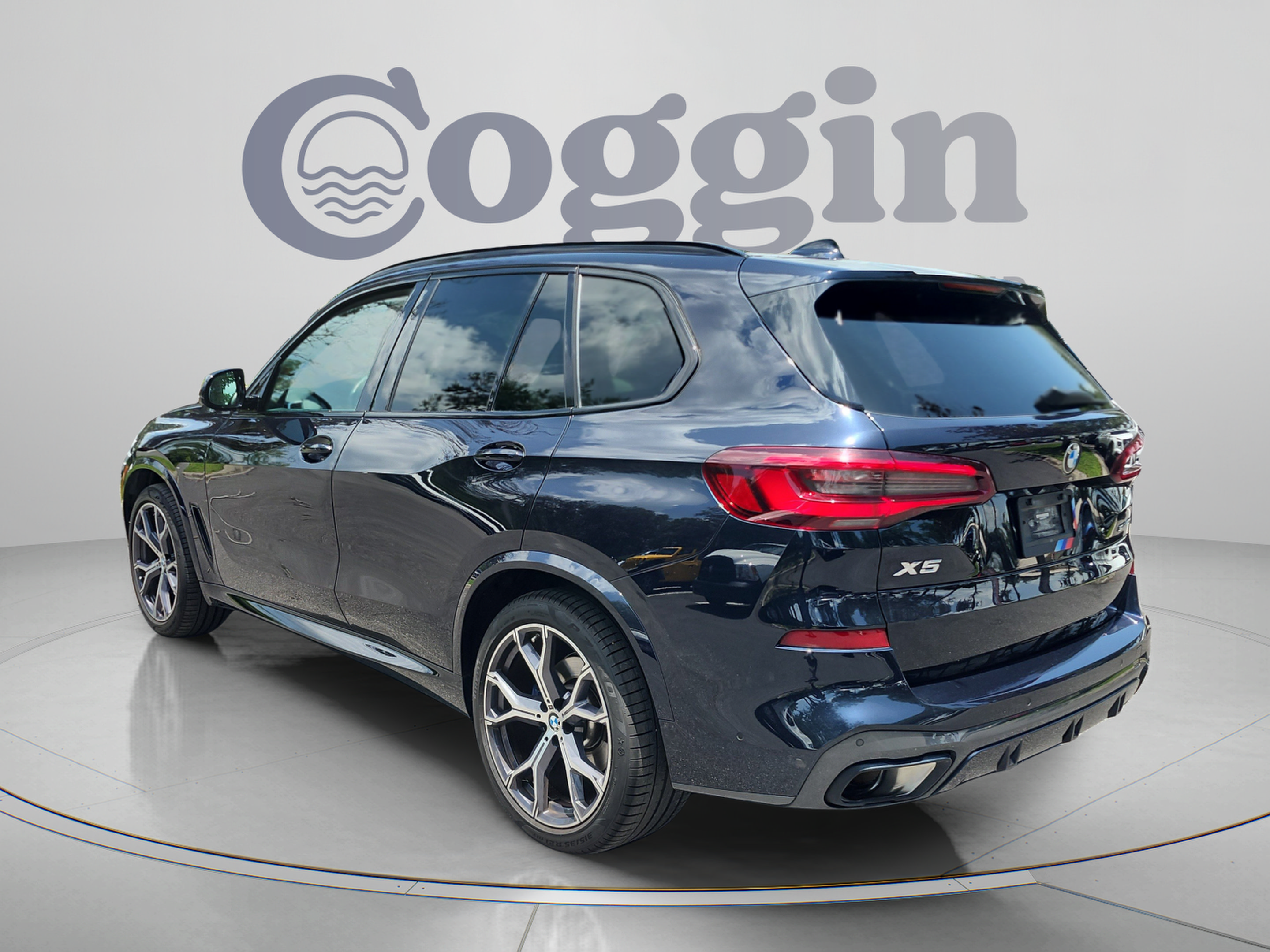 Used 2023 BMW X5 sDrive40i w/ M Sport Package RWD image 3