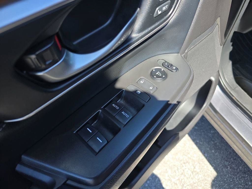 Used 2019 Honda CR-V EX-L image 20