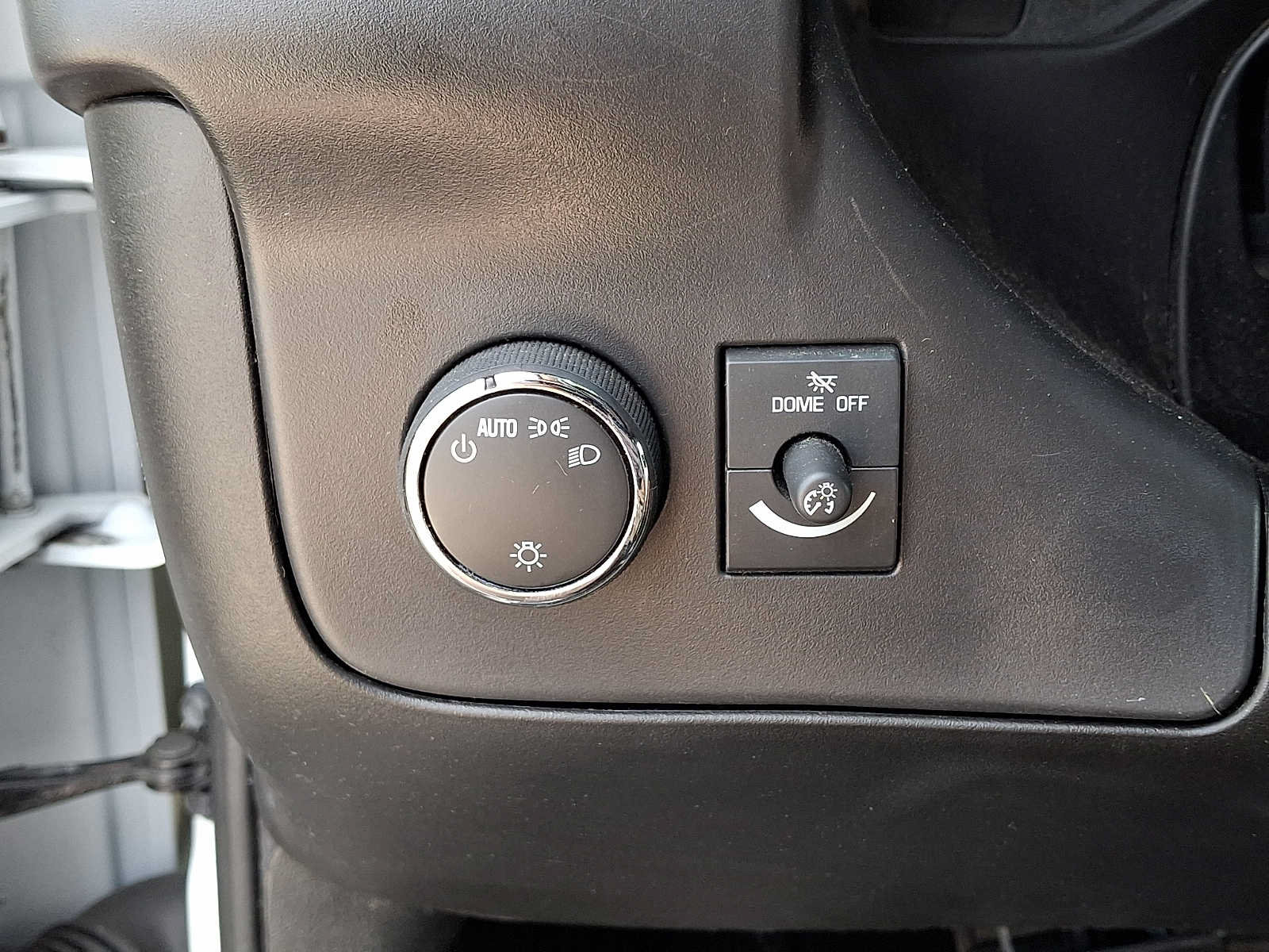 Used 2025 Chevrolet Express 2500 w/ Driver Convenience Package RWD image 22