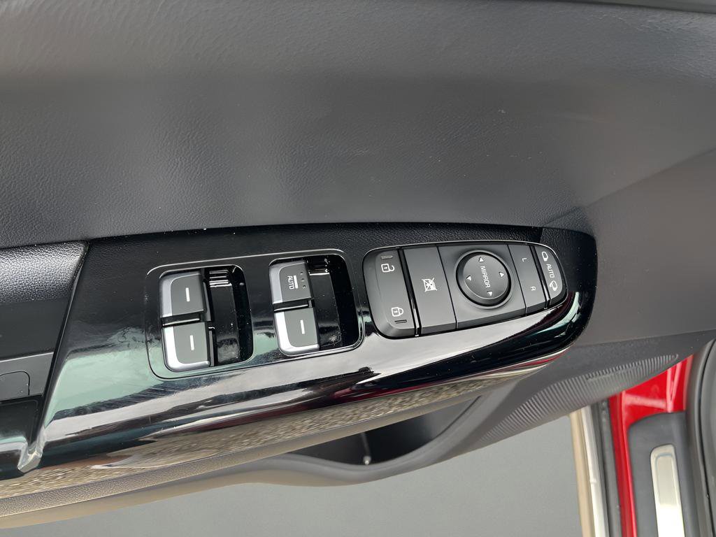 Used 2017 Kia Sportage SX image 18