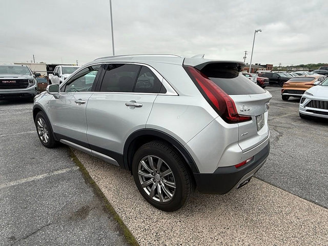 Used 2019 Cadillac XT4 Premium Luxury w/ Enhanced Visibility Package AWD/4WD image 5