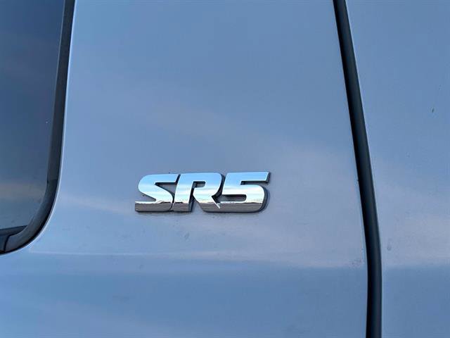 Used 2018 Toyota Tundra SR5 w/ TRD Off Road Package image 14