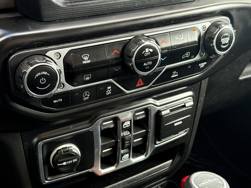 Used 2021 Jeep Gladiator Willys image 27