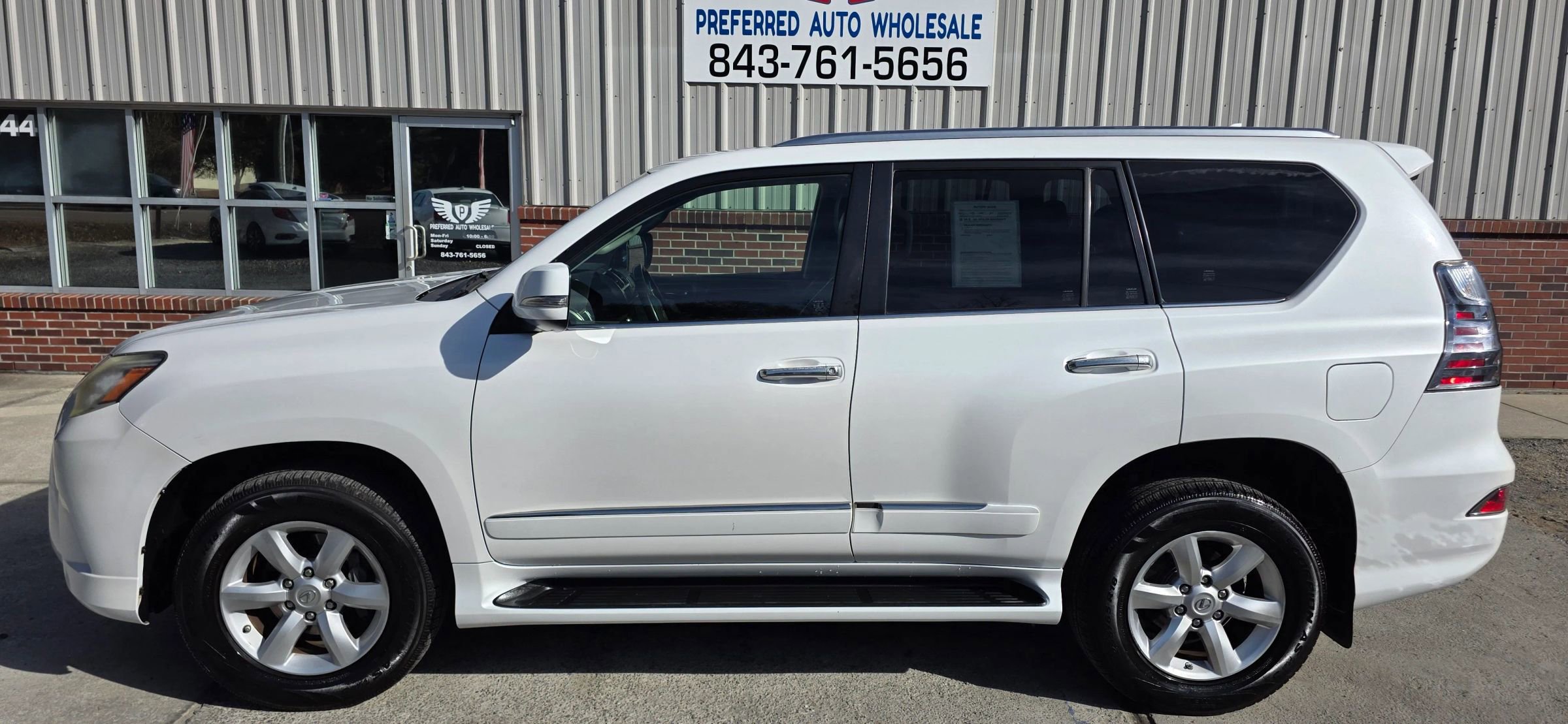 Used 2014 Lexus GX 460 AWD/4WD image 3
