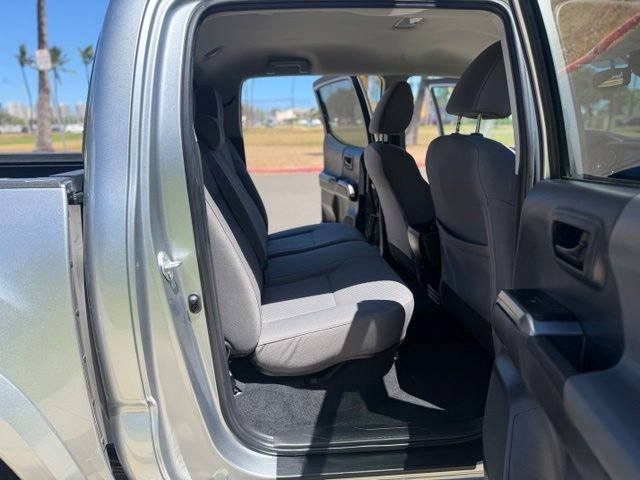 Used 2023 Toyota Tacoma SR5 w/ Technology Package AWD/4WD image 15
