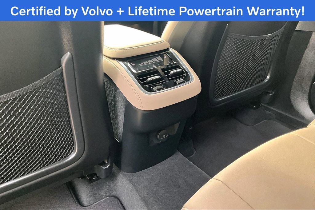 Used 2025 Volvo XC90 B5 Plus image 31