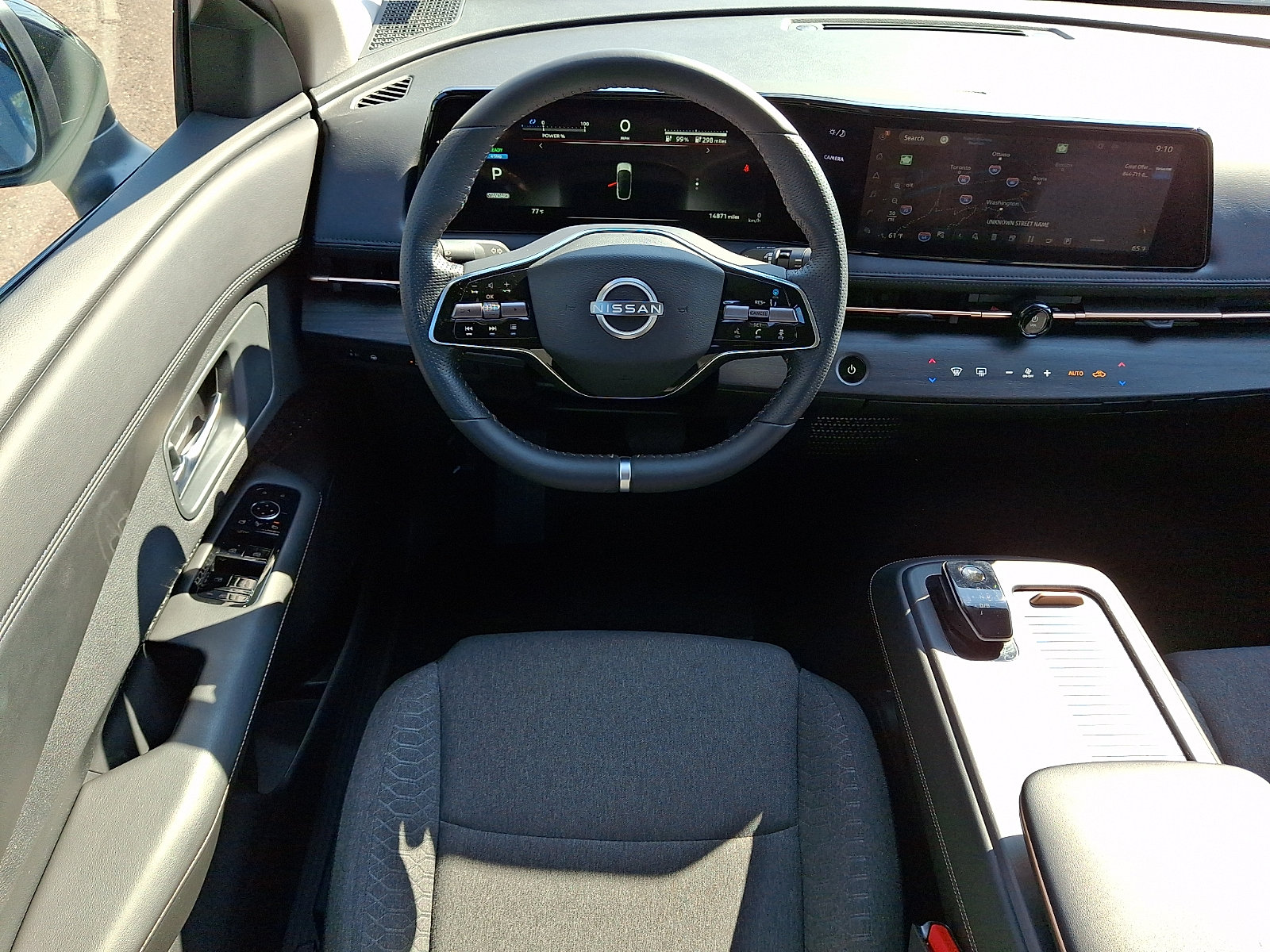 Used 2023 Nissan Ariya FWD image 11