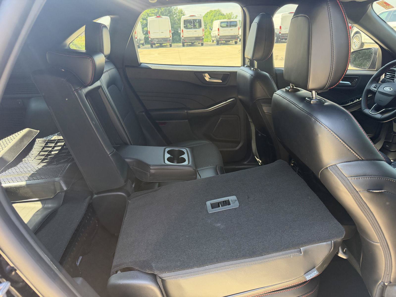 Used 2024 Ford Escape ST-Line w/ Tech Pack #1 AWD/4WD image 28