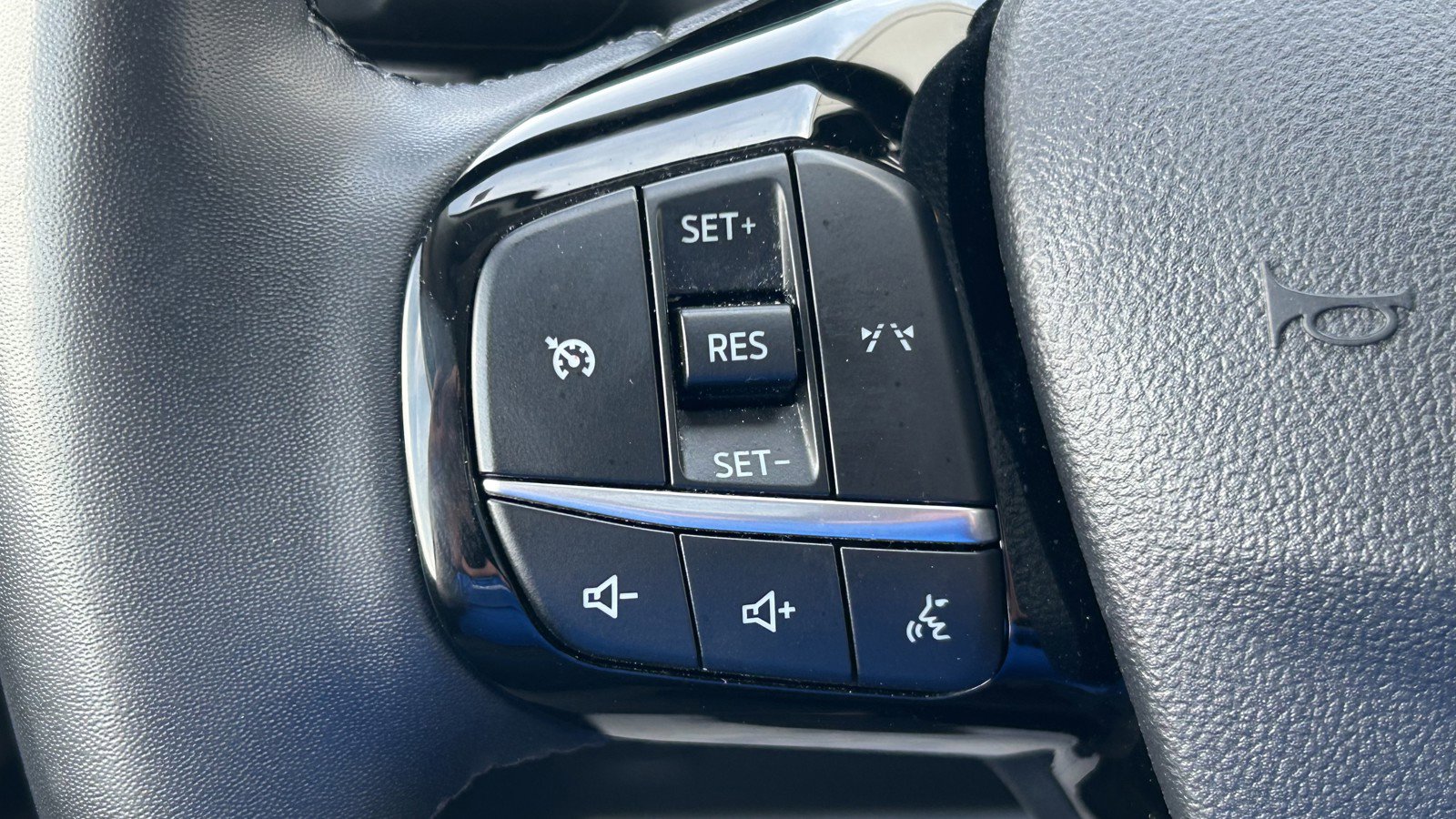 Used 2024 Ford Escape Active image 22