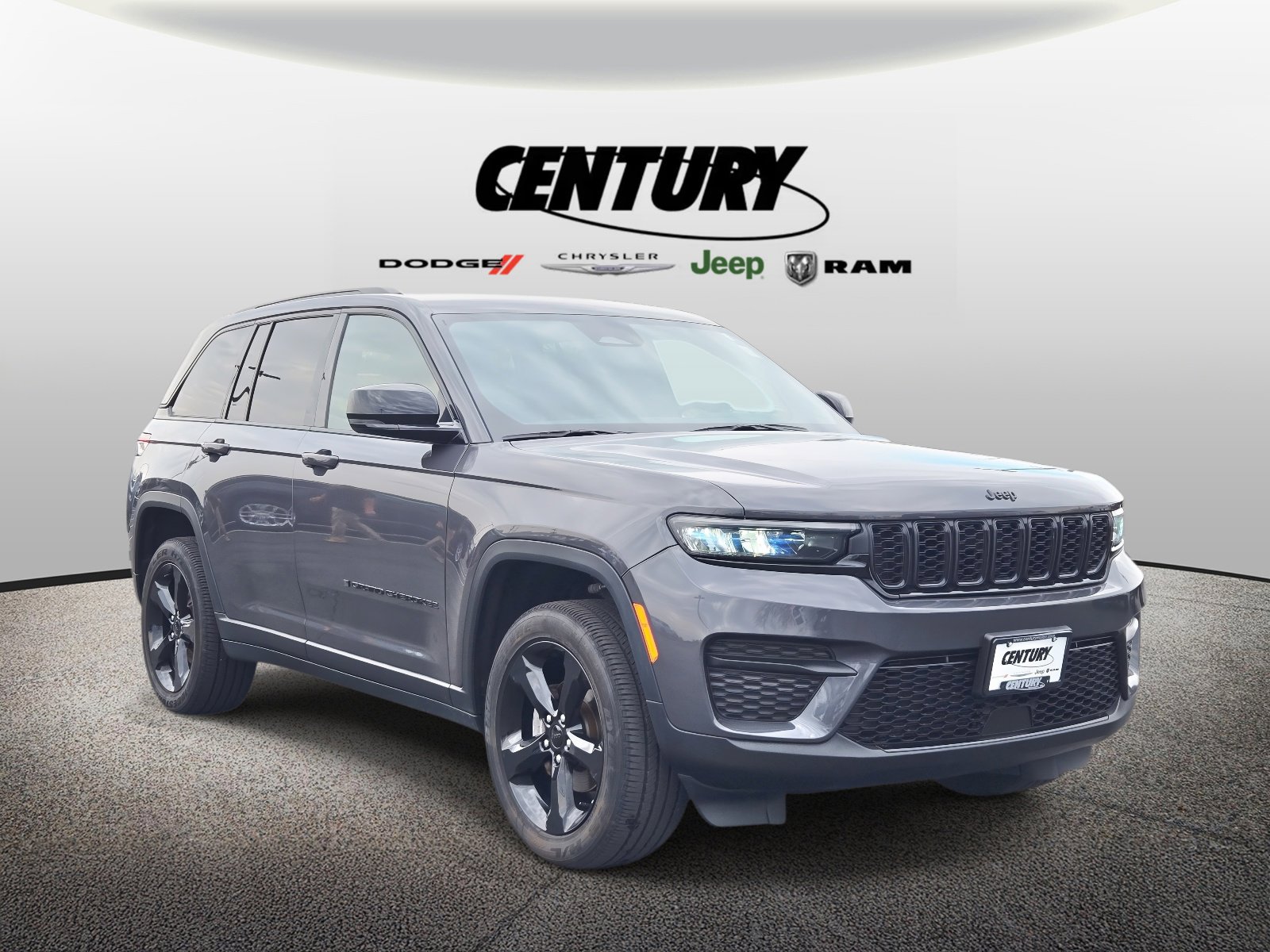 Used 2024 Jeep Grand Cherokee Altitude