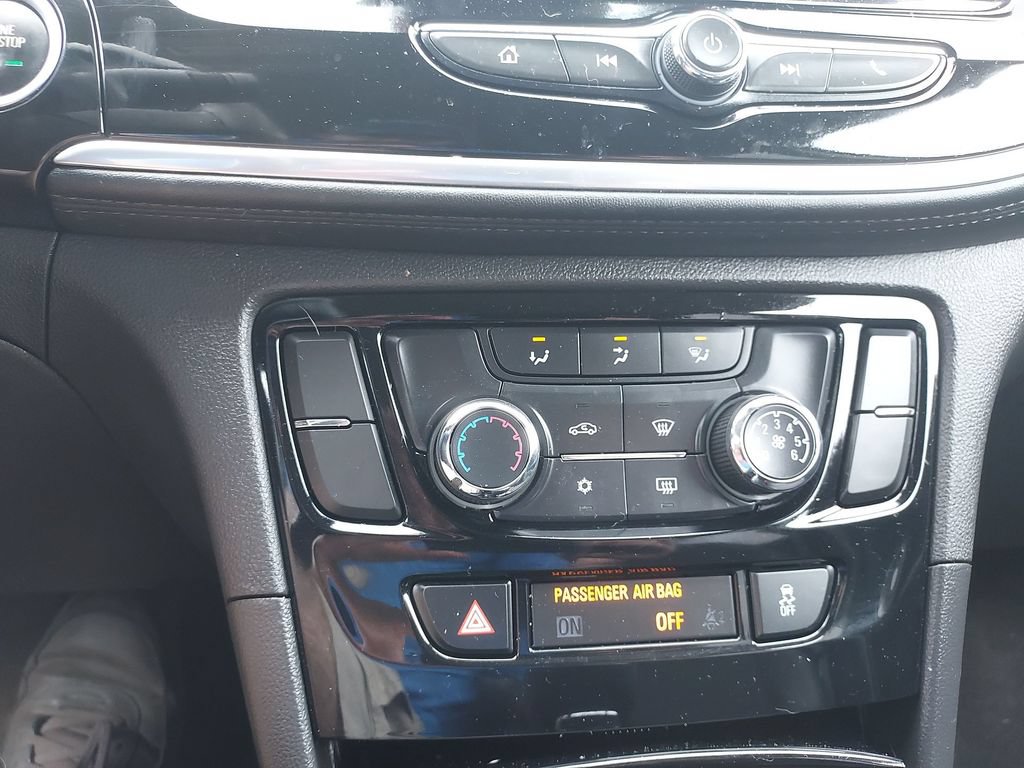Used 2022 Buick Encore Preferred w/ Safety Package FWD image 24