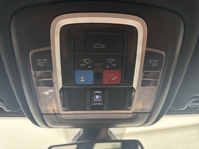 Used 2024 RAM 2500 Limited image 20