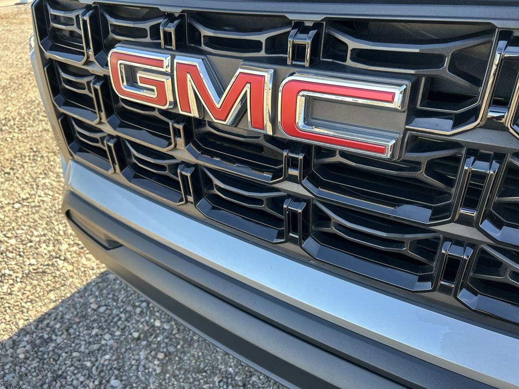 Used 2025 GMC Canyon Elevation image 30