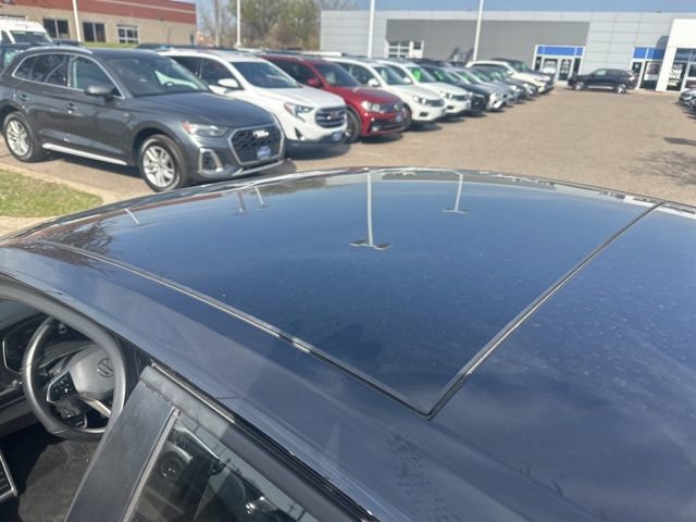 Used 2023 Volkswagen Jetta GLI Autobahn w/ GLI Black Package FWD image 10