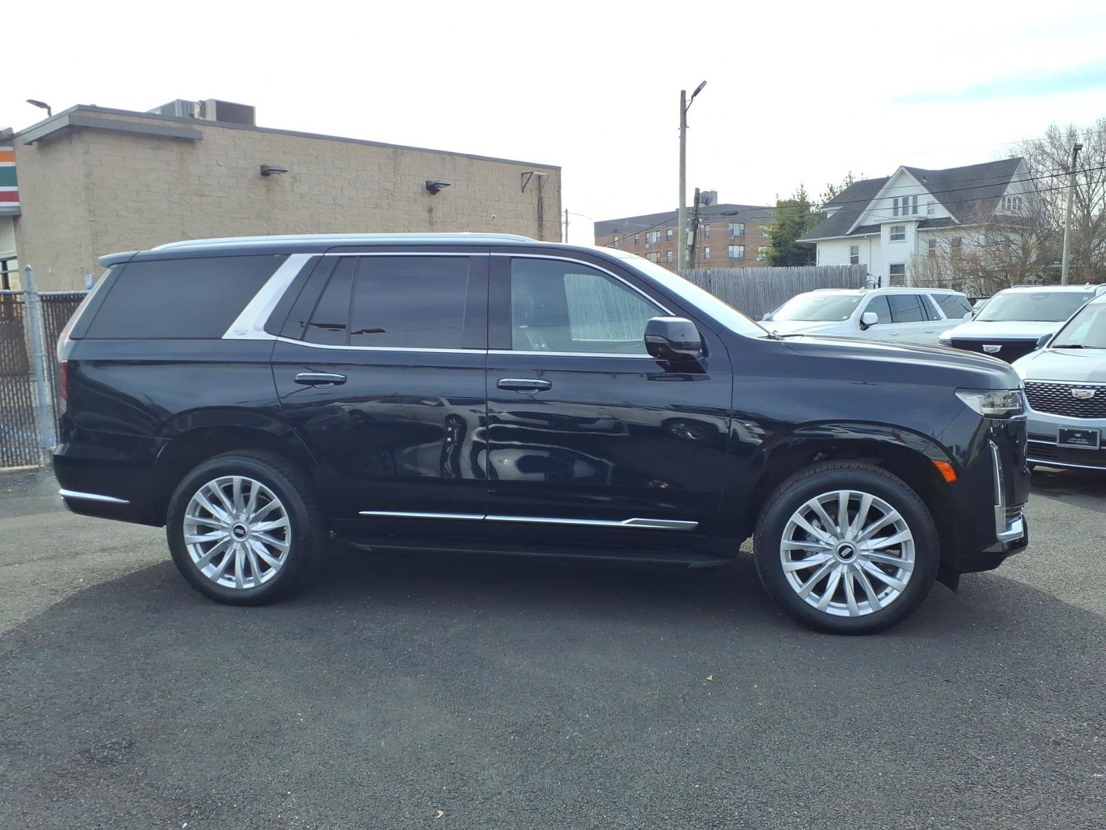 Certified 2022 Cadillac Escalade Luxury image 4