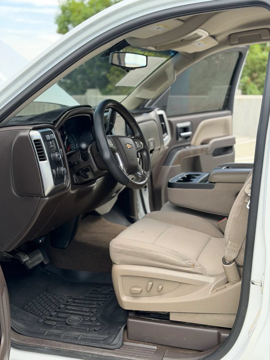 Used 2015 Chevrolet Silverado 1500 LT w/ LT Convenience Package AWD/4WD image 12