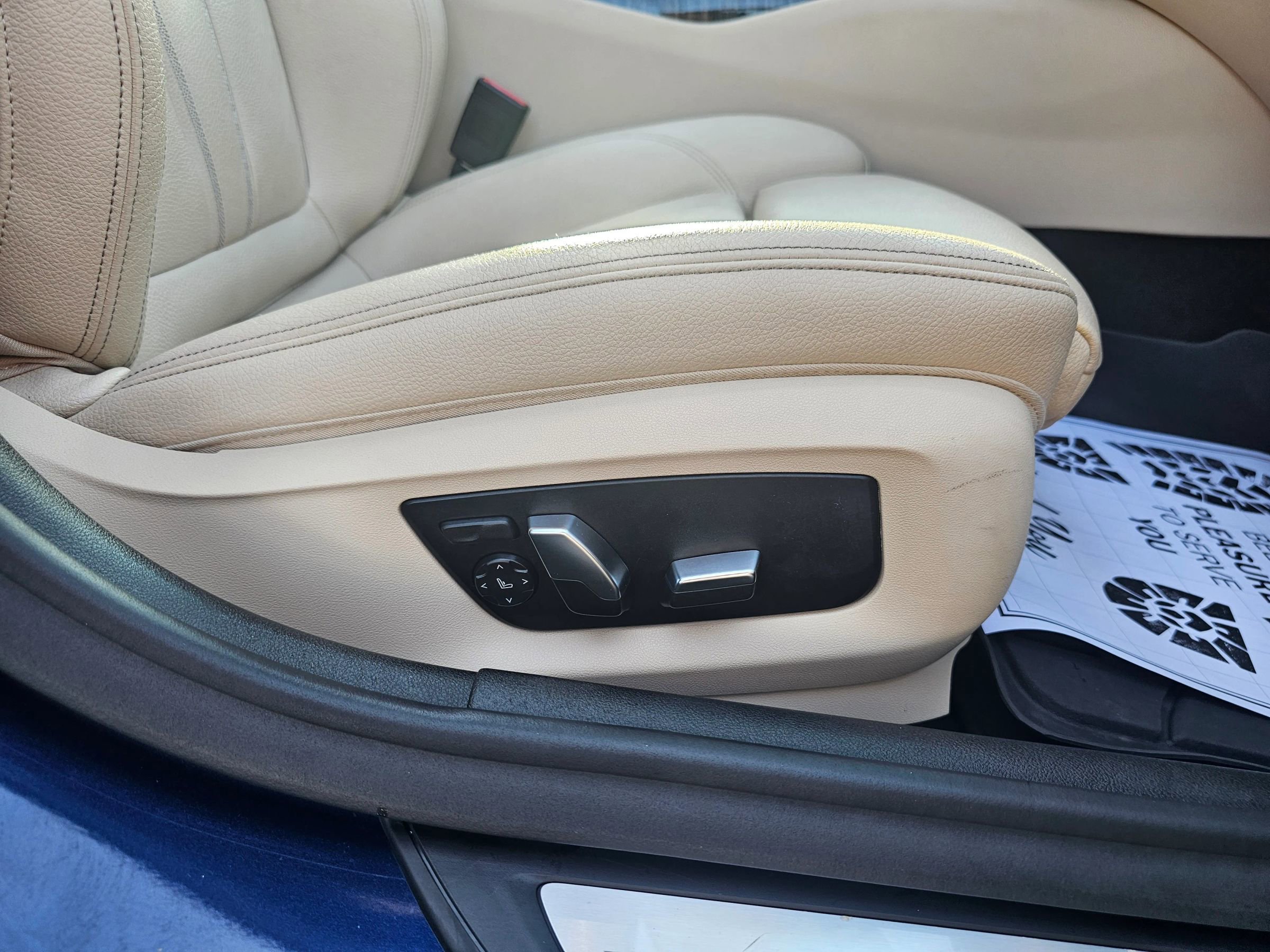 Used 2019 BMW 530i xDrive AWD/4WD image 32