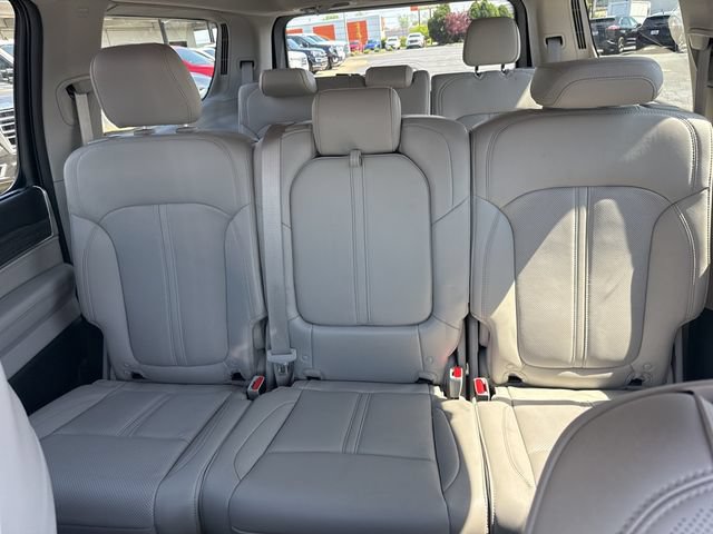 Used 2023 Jeep Wagoneer Series III w/ Convenience Group I AWD/4WD image 29