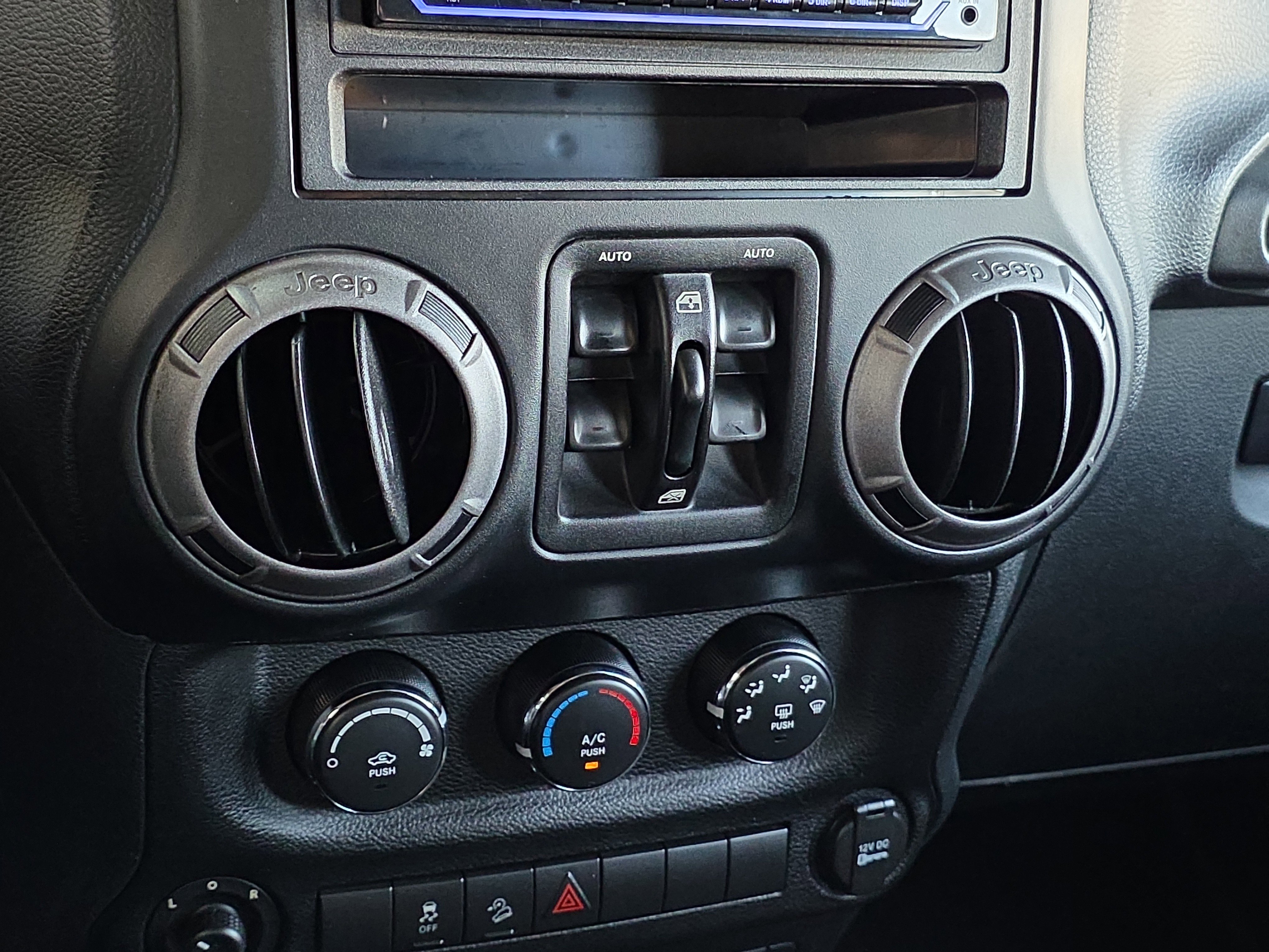 Used 2012 Jeep Wrangler Unlimited Sport image 20