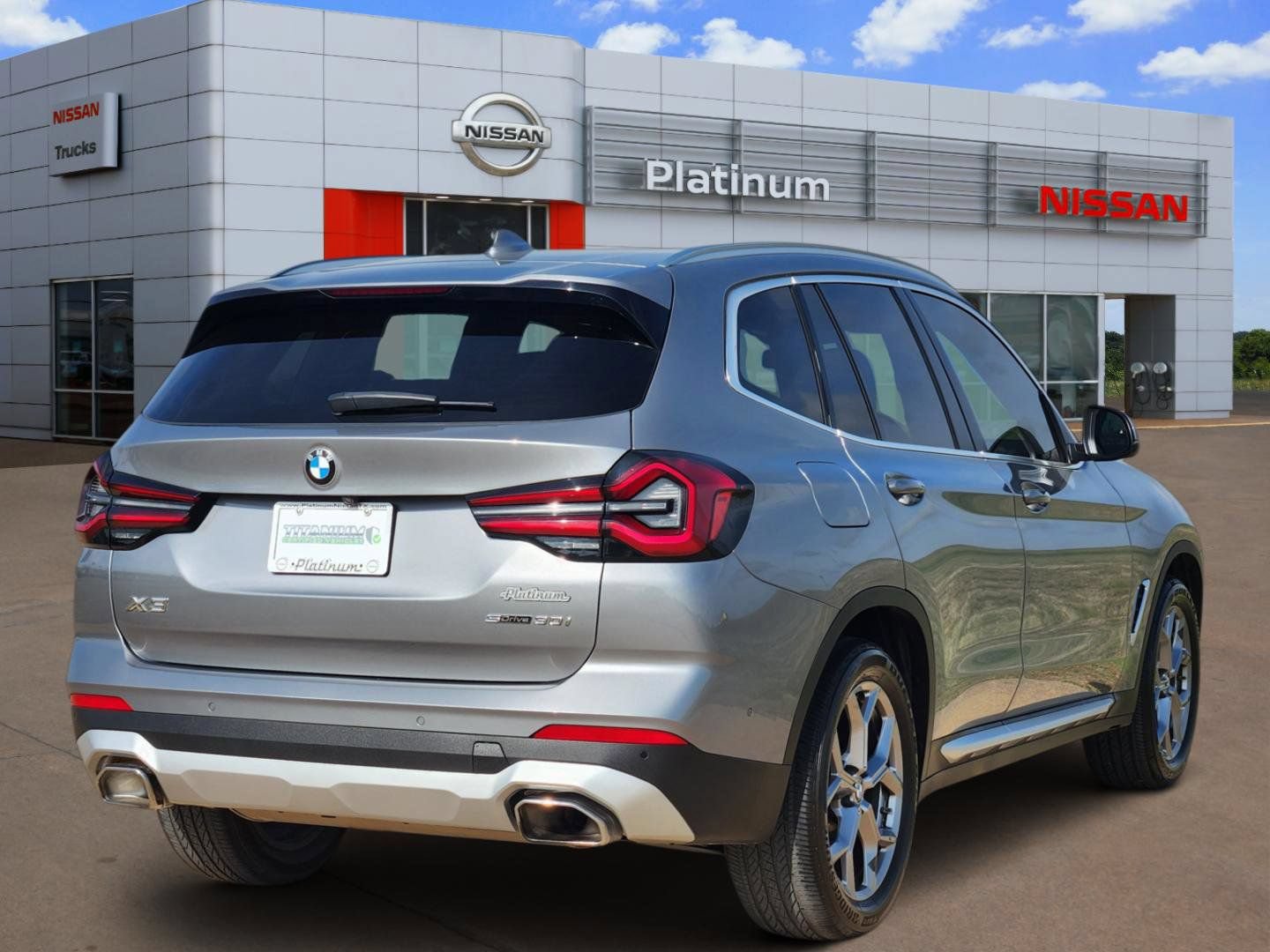 Used 2024 BMW X3 sDrive30i w/ Premium Package RWD image 4