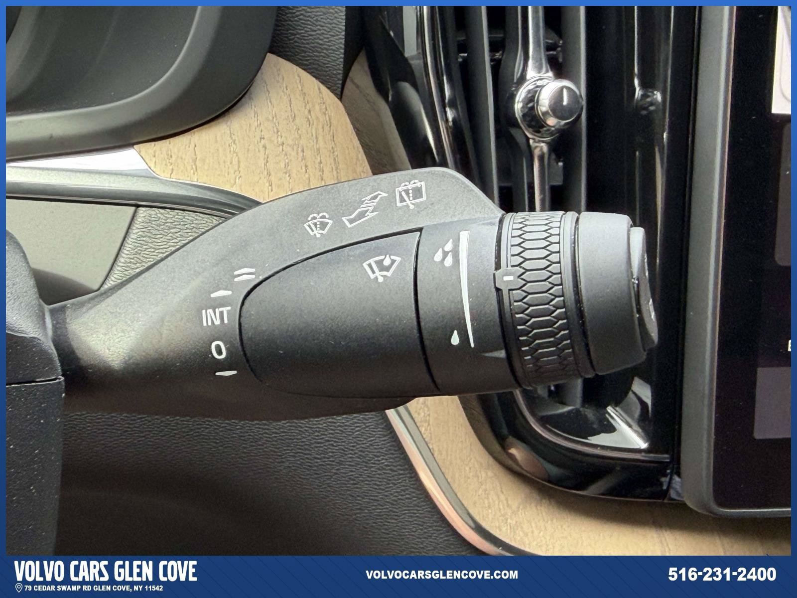 Used 2026 Volvo XC60 B5 Plus w/ Climate Package AWD/4WD image 26