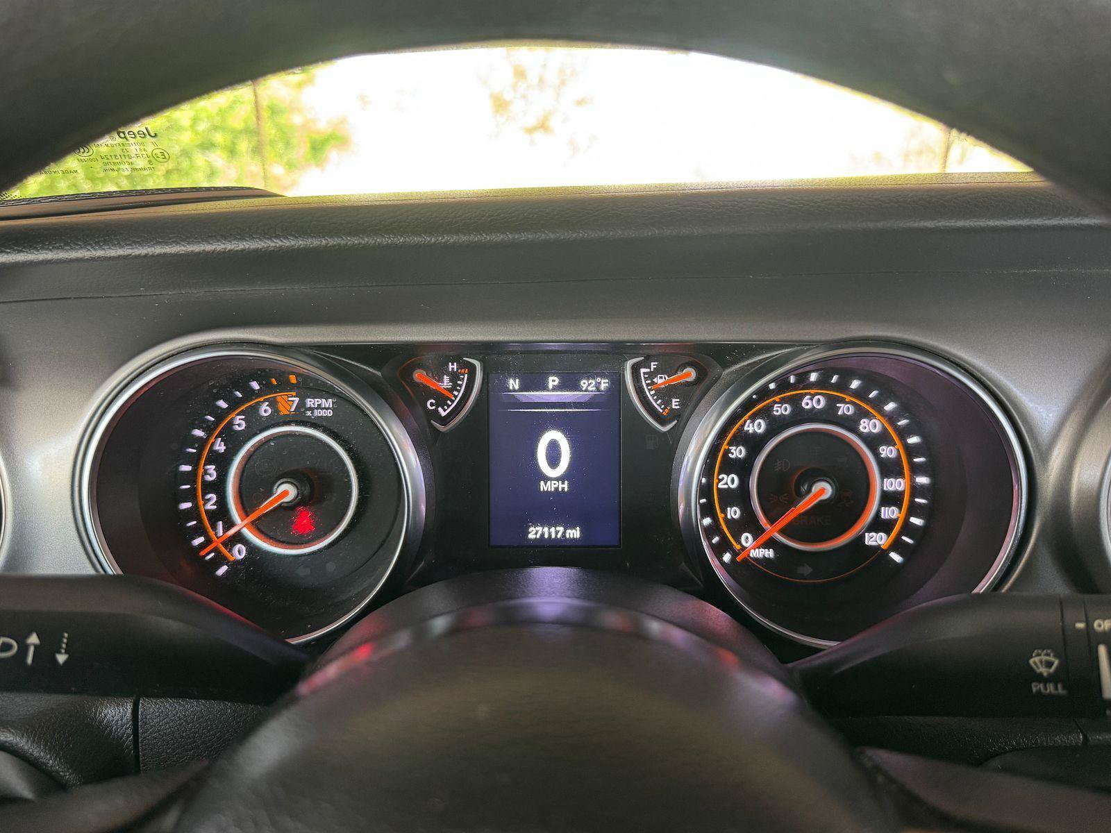 Used 2023 Jeep Gladiator Sport w/ Trailer Tow Package AWD/4WD image 10
