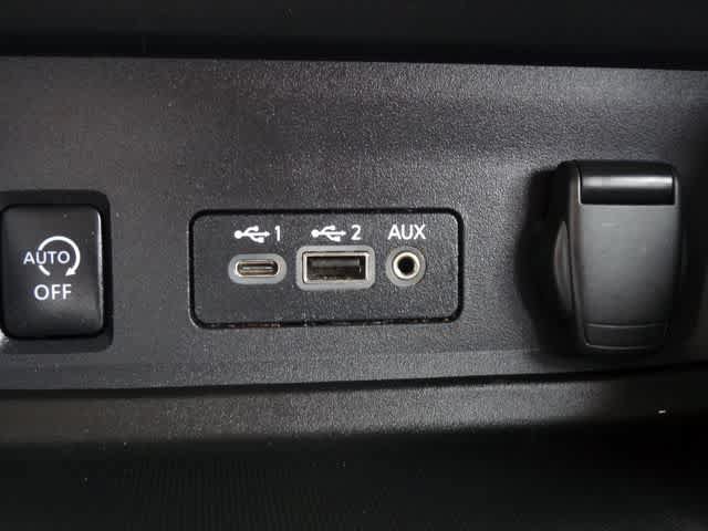 Used 2024 Nissan Sentra SV FWD image 28