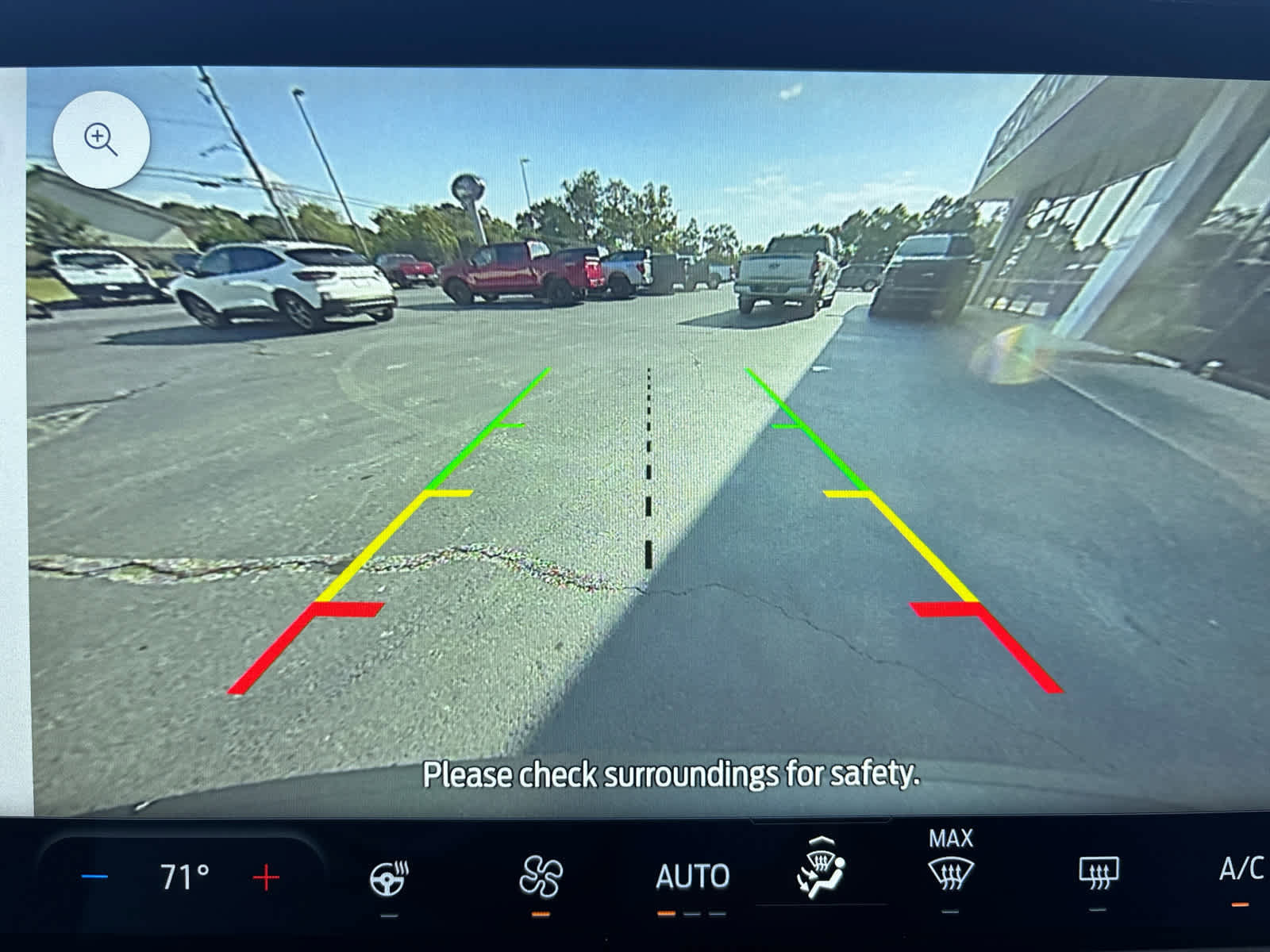 New 2025 Ford Escape SE image 9