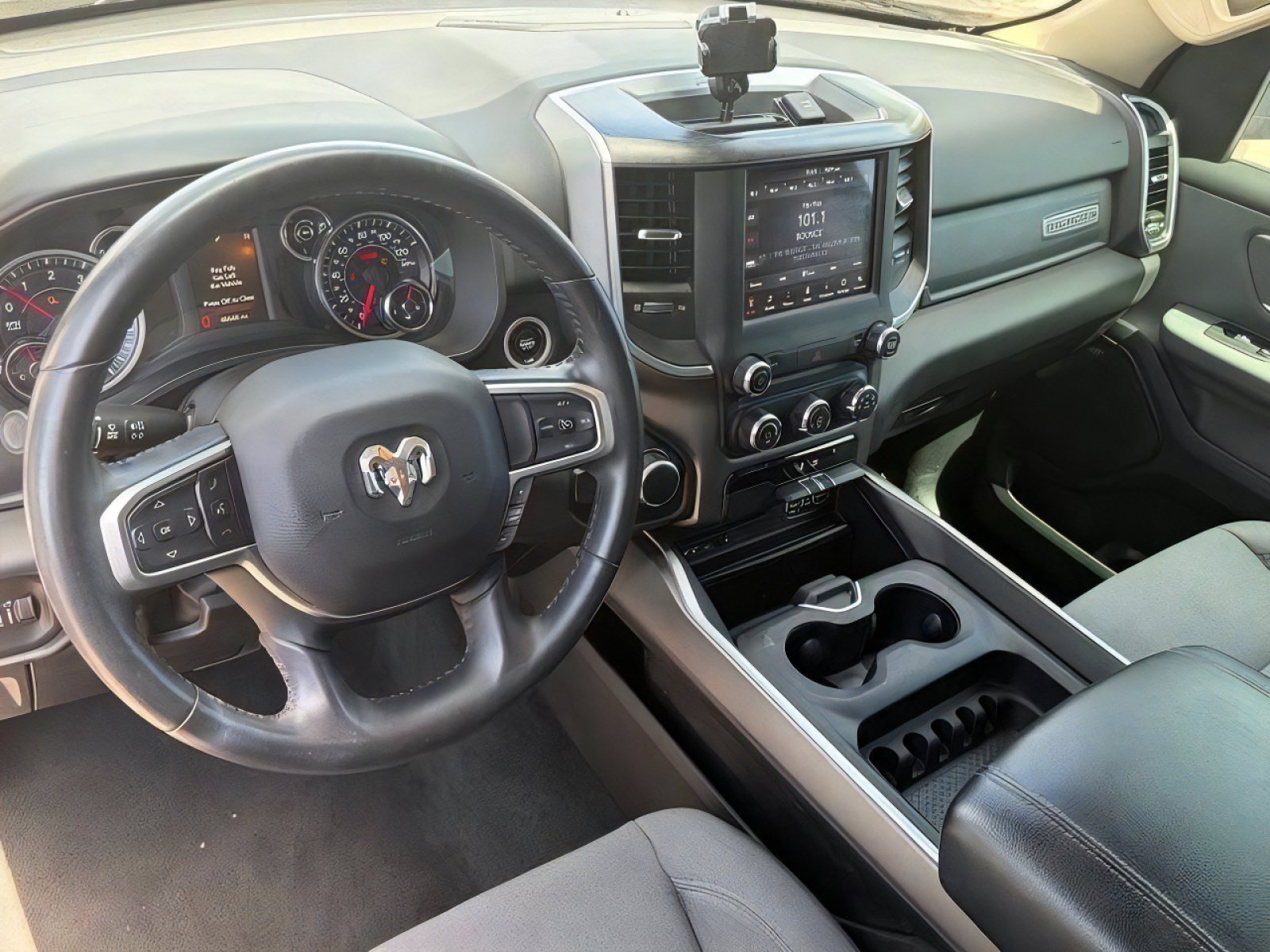 Used 2019 RAM 1500 Big Horn RWD image 16