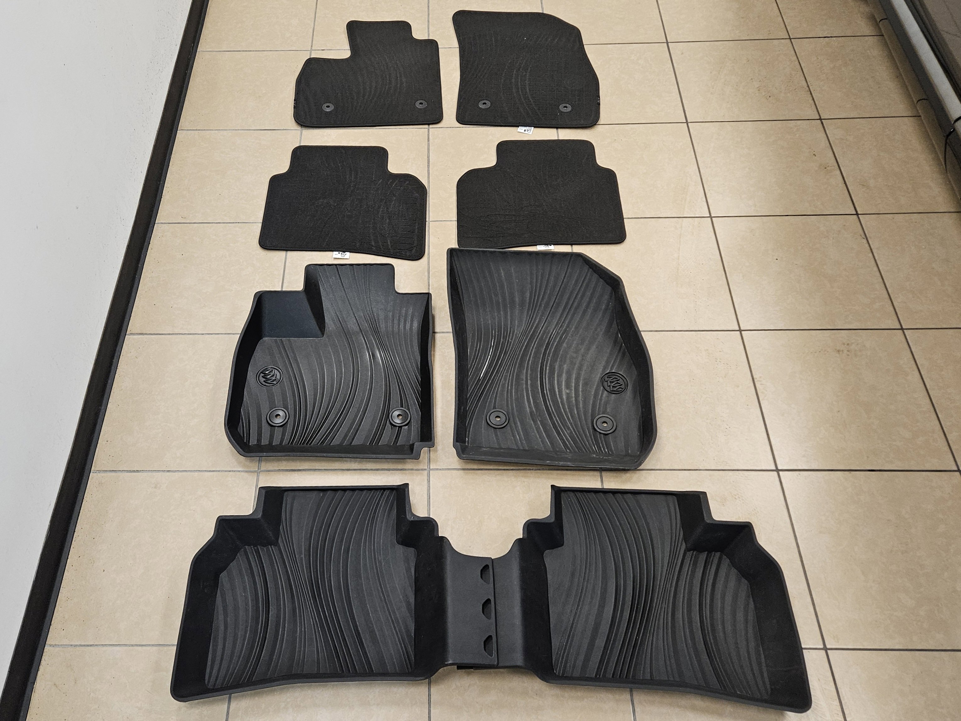 Used 2022 Buick Envision Essence w/ Sport Touring Package image 46