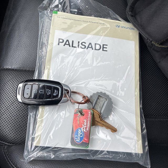 Used 2022 Hyundai Palisade SEL w/ 8P Bench Seat Package image 24