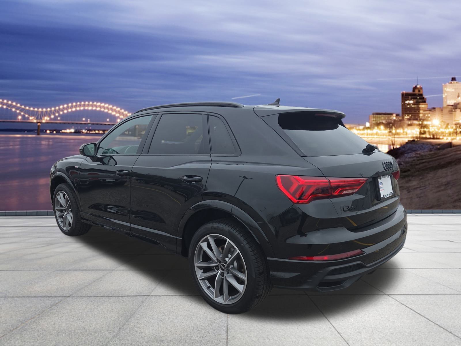 Certified 2025 Audi Q3 2.0T Premium w/ Convenience Package image 3