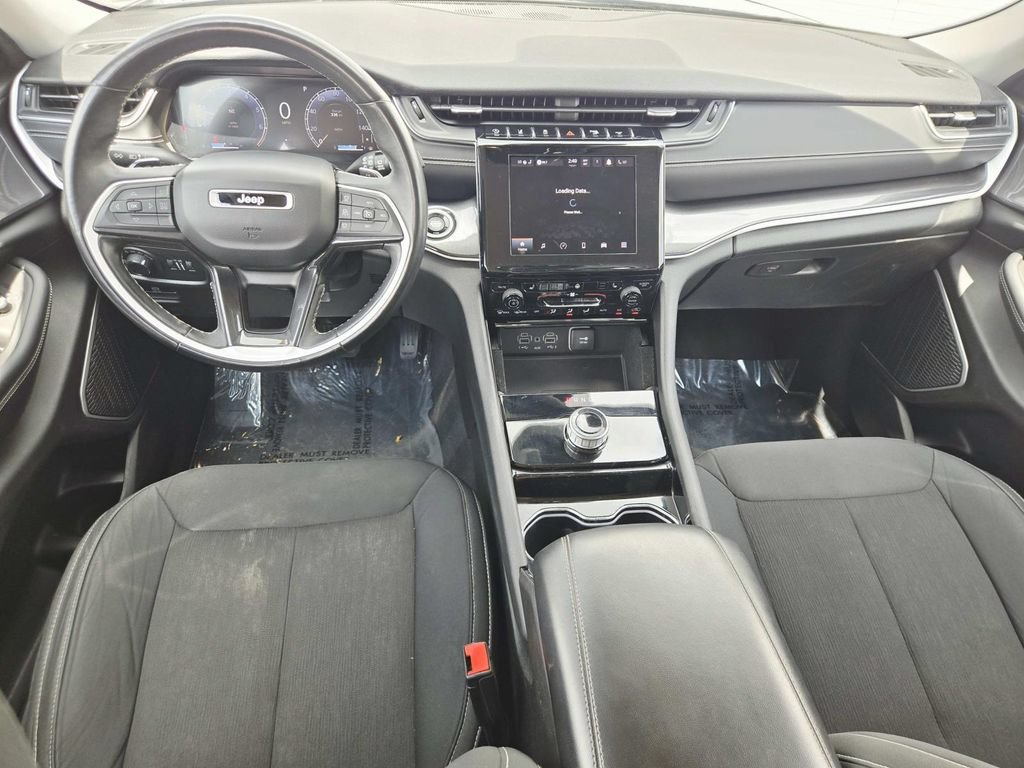 Used 2021 Jeep Grand Cherokee L Laredo w/ Luxury Tech Group I AWD/4WD image 9