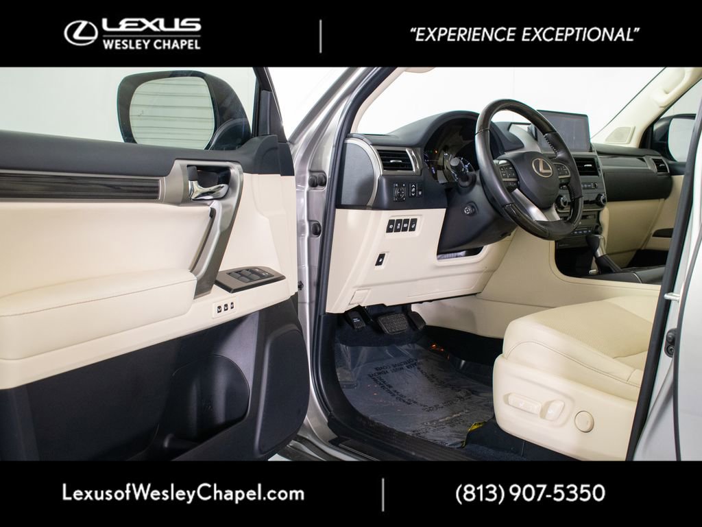 Used 2023 Lexus GX 460 Premium w/ Premium Package AWD/4WD image 17