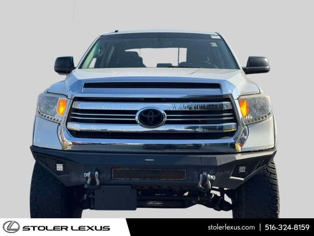 Used 2017 Toyota Tundra SR5 w/ SR5 Upgrade Package image 2