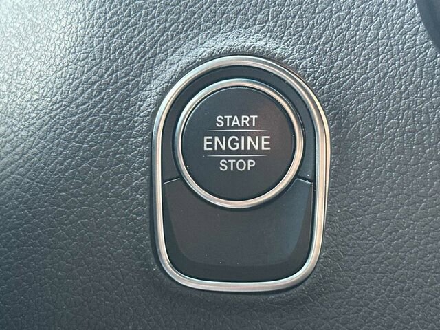 Used 2023 Mercedes-Benz Sprinter 2500 image 25