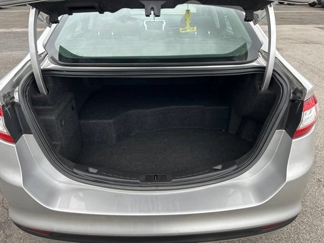 Used 2013 Ford Fusion SE FWD image 23