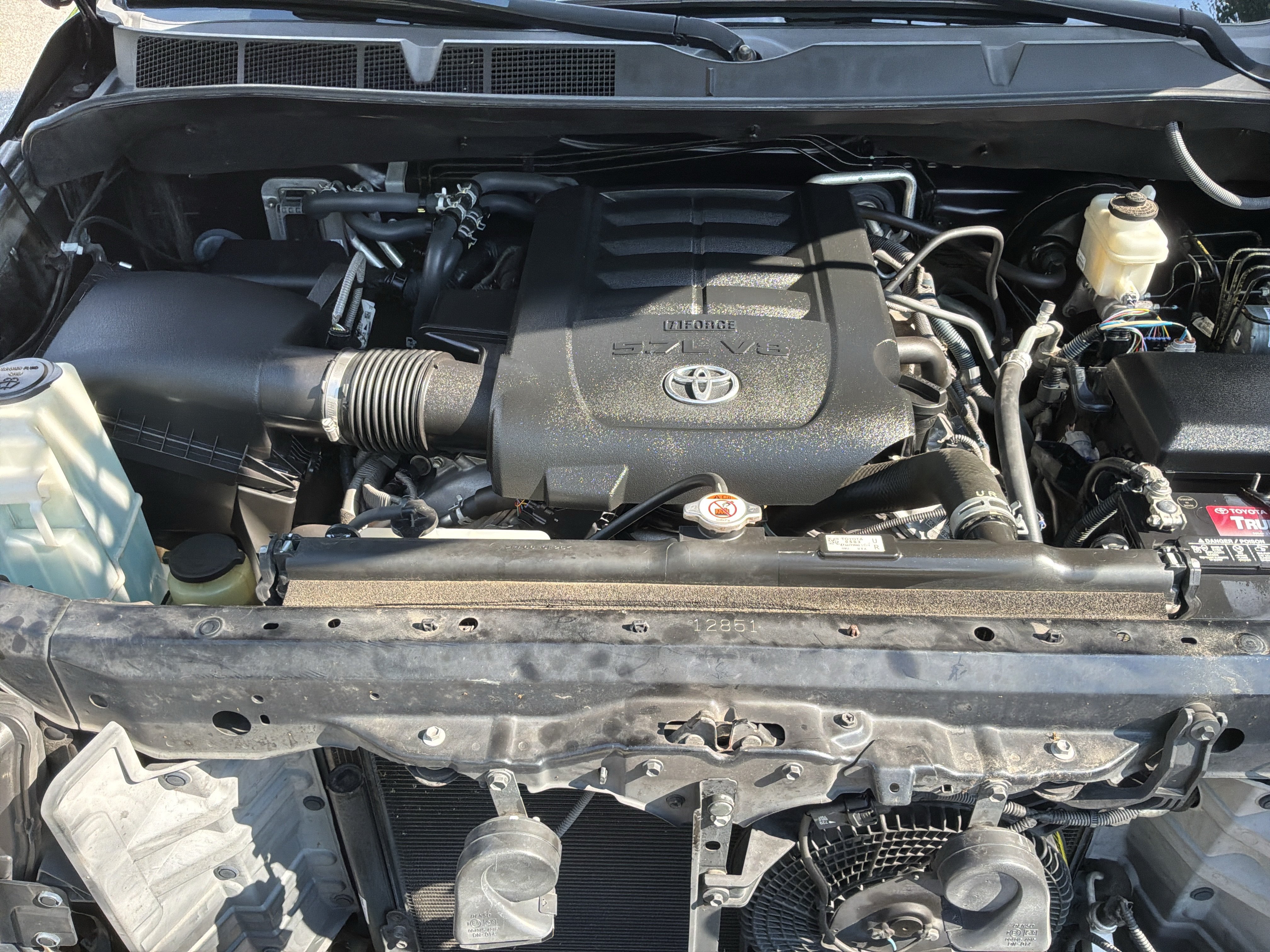 Used 2018 Toyota Sequoia Platinum AWD/4WD image 35