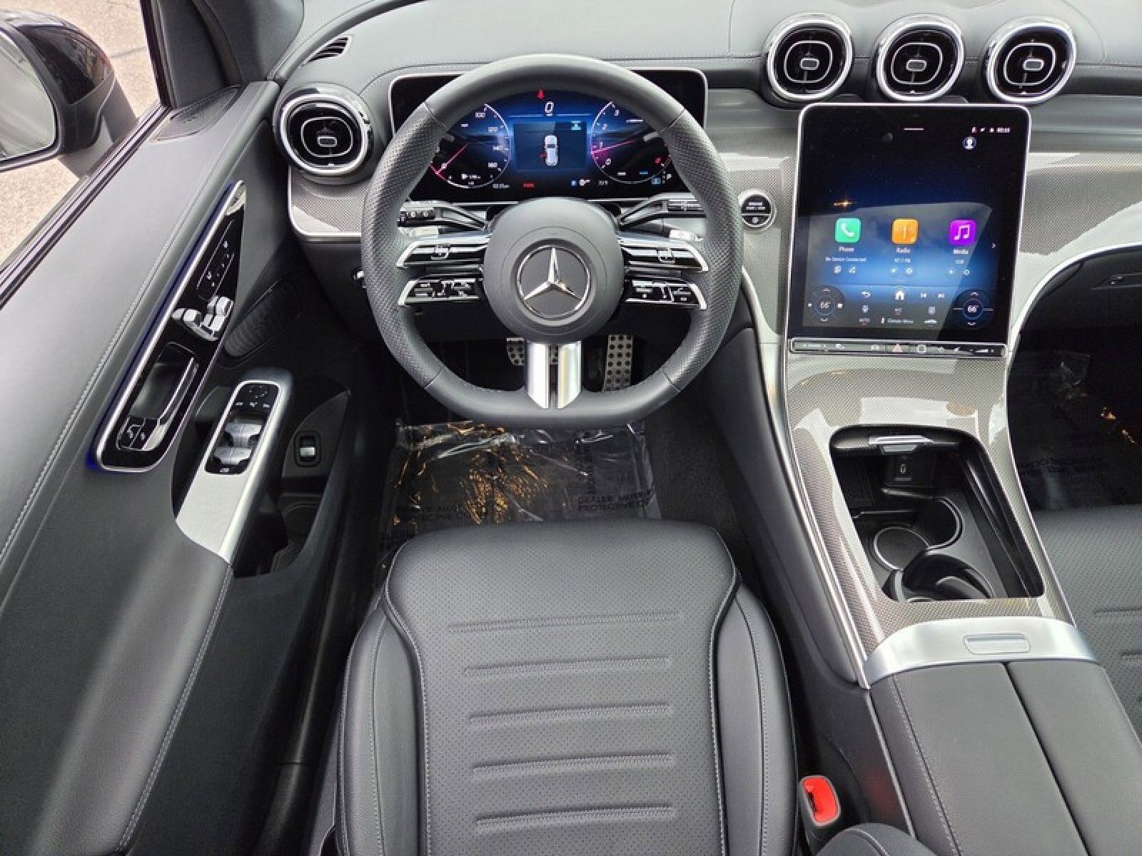 Certified 2026 Mercedes-Benz GLC 300 image 17