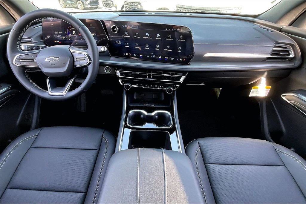 New 2026 Chevrolet Traverse LT w/ Midnight/Sport Edition image 5