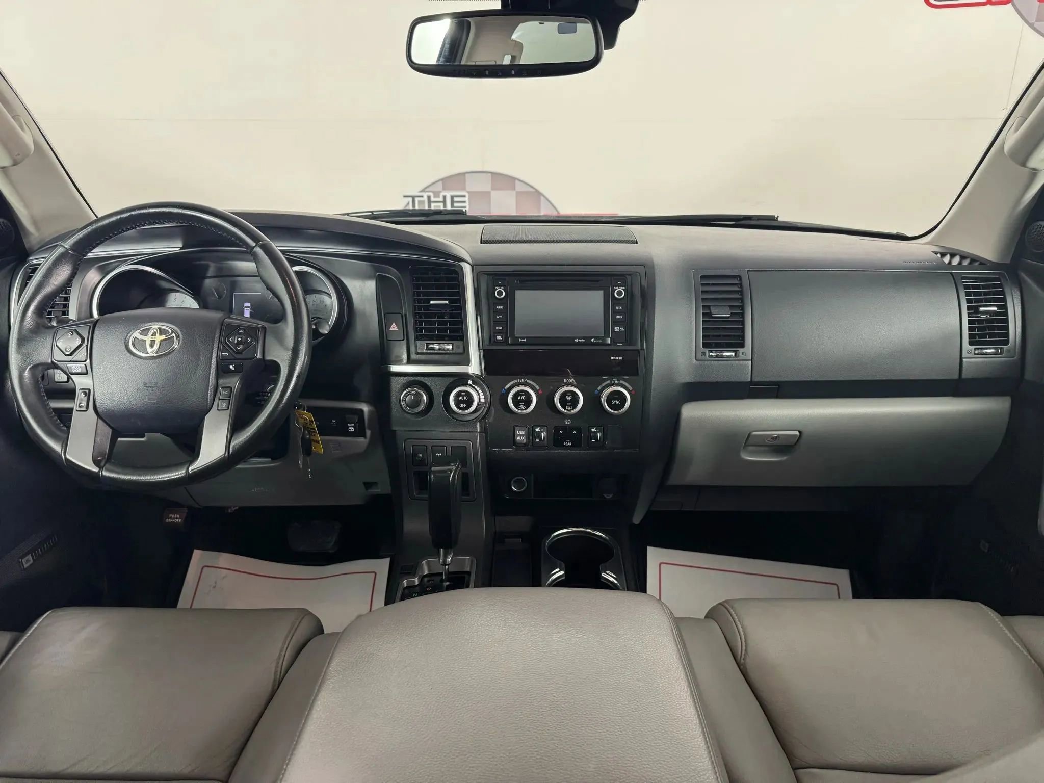 Used 2019 Toyota Sequoia Limited image 11