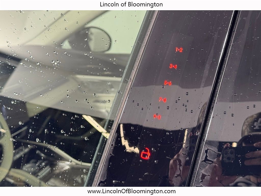 New 2026 Lincoln Nautilus Black Label w/ Jet Appearance Package image 19