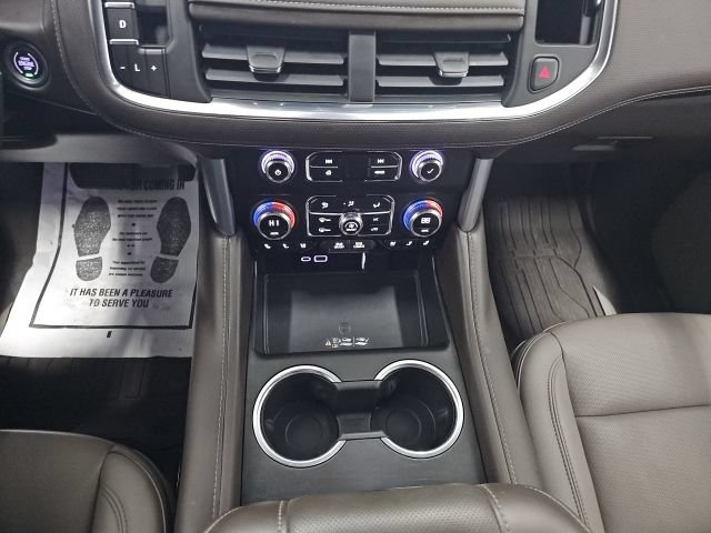 Used 2021 GMC Yukon SLT w/ Rear Media and Nav Package AWD/4WD image 29