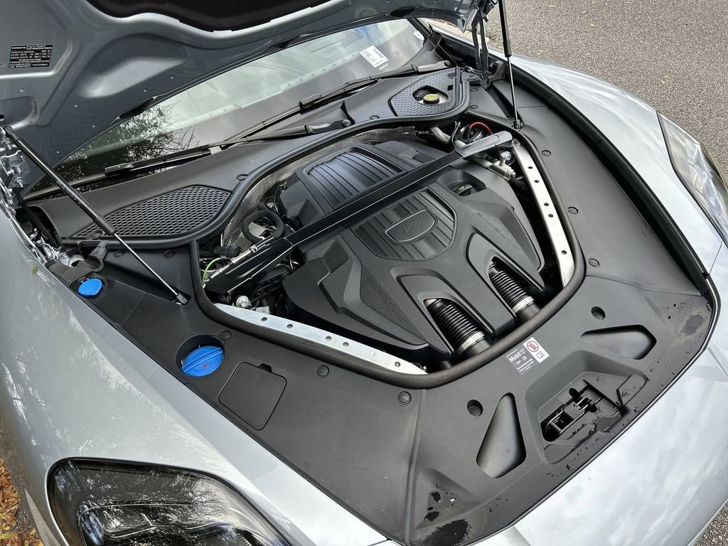 New 2025 Porsche Panamera 4 image 30