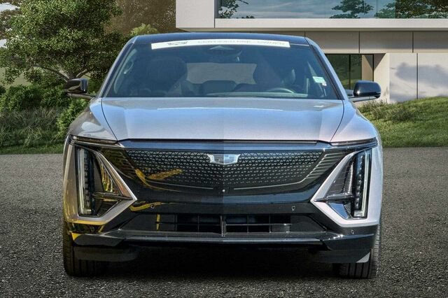 Certified 2024 Cadillac Lyriq Sport w/ LPO, Floor Liner Package AWD/4WD image 9