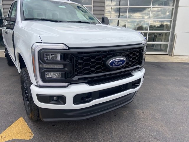 New 2026 Ford F250 XL image 5